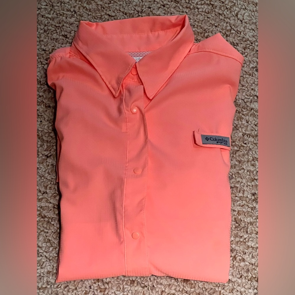 Columbia women’s M  Bright Orange Casual Shirt